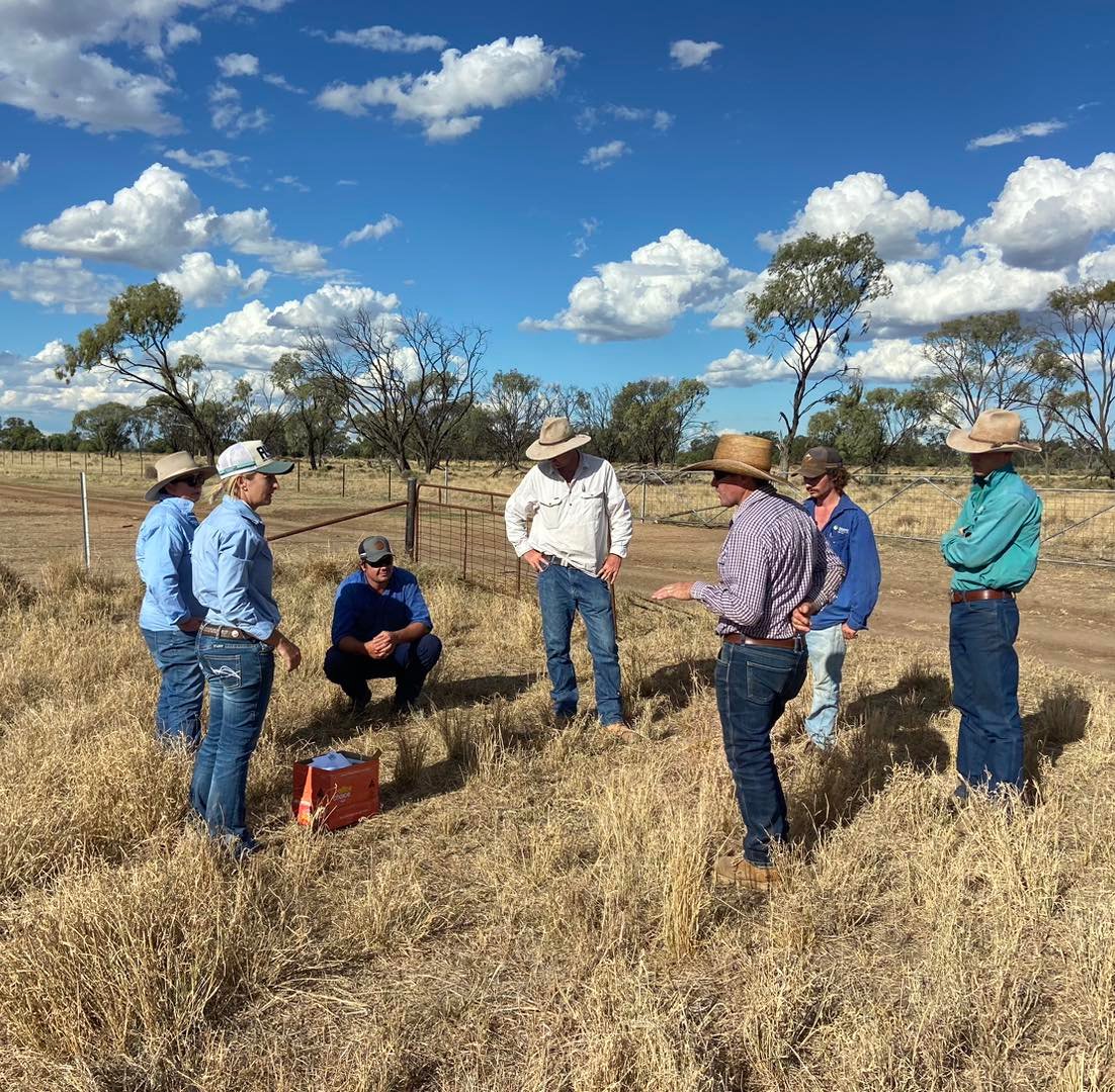 GrazingForGrowth-JillKelly_withOthers